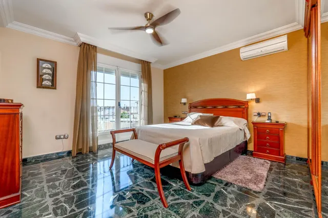 Magnífica casa unifamiliar de 4 dormitorios grandes en Otura — 24