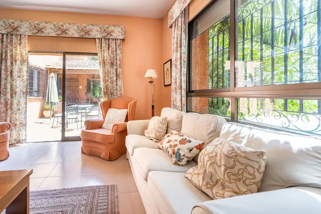 CHALET EN LOS DOLORES — 27