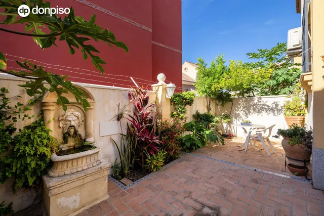 ESPECTACULAR VIVIENDA PAREADA CON JARDÍN, TERRAZA 360º Y GAR - foto 4