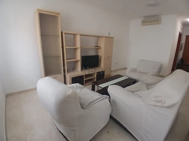 Acogedor Apartamento en Alquiler en Plaza Arenal, Alcázar de - foto 3