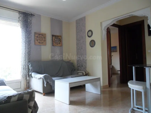 COQUETO PISO CON CALEFACCIÓN Y WIFI, EN ZONA COMUNITARIA AJA - foto 3