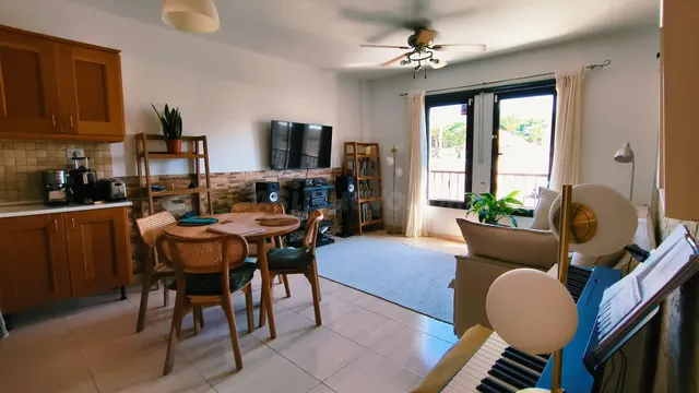 Luminoso Apartamento en Planta Alta en el Corazón de Antigua - foto 2