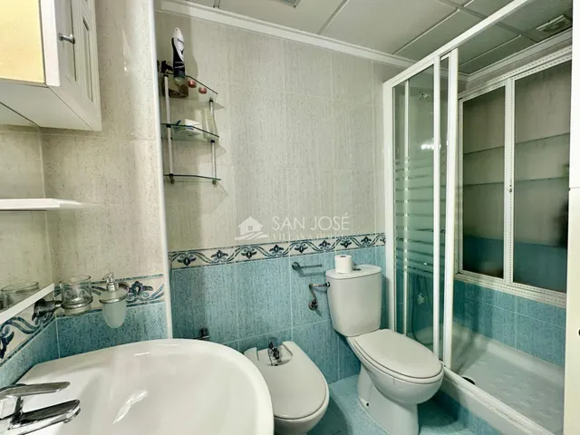 VENTA DE PISO EN TORREVIEJA, PRIMERA LÍNEA DE PLAYA Y VISTAS AL MAR — 20