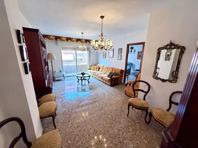 Vivienda de cuatro dormitorios en el centro de Alicante — 7