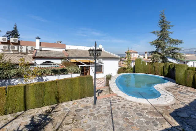 Venta de chalet (tipo Villa) en Monachil (Zona Colinas Bermejas) — 2