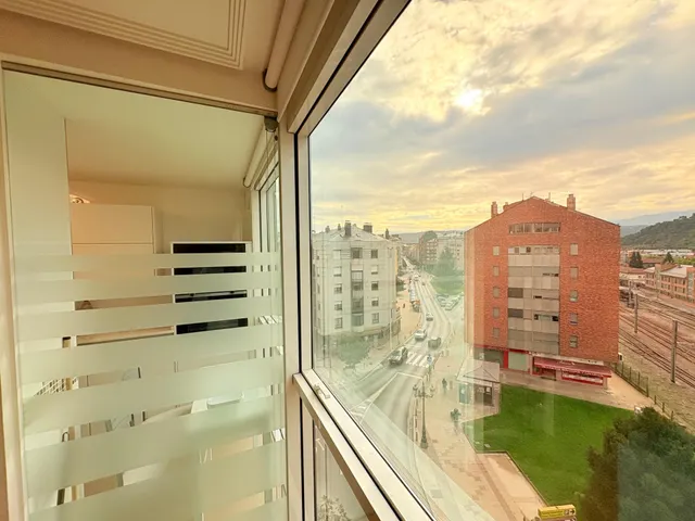 APARTAMENTO CENTRICO CALIDADES DE 1ª — 8