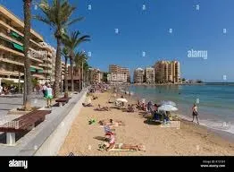 Precioso apartamento 2 dorm. en Torrevieja 600m de la playa del Cura