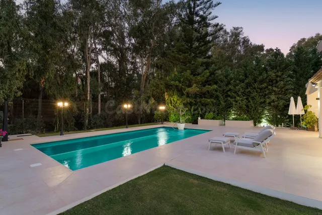 Chalet 5 habitaciones 453m² en venta - Marbella - foto 2