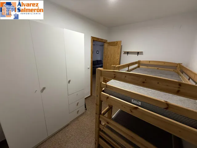 Piso amueblado con piscina, terraza y cochera en Las Gabias · 700 € — 15