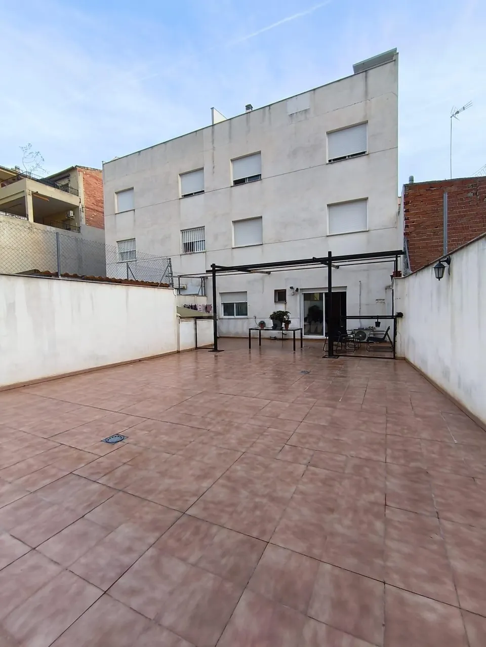 “Barbacoas, siestas y cenas bajo las estrellas: terraza de 90 m2”