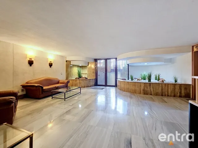 Oficina en venta en Avenida de Maisonnave — 10