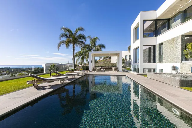 Chalet 4 habitaciones 354m² en venta - Costa del Sol