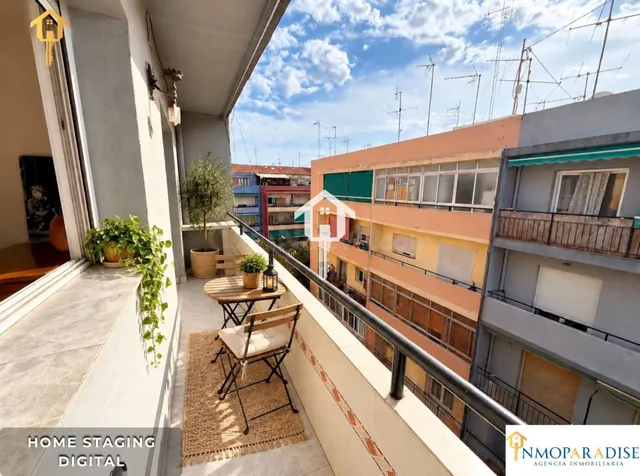 PISO EN VENTA EN ALICANTE. 66m2, 3 habitaciones, 1 BAÑO, CUA