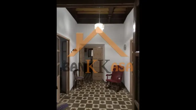 SE VENDE CASA CON LOCAL ABAJO EN FIÑANA ZONA CENTRO — 22