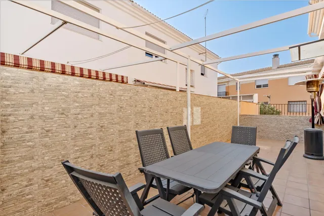 Exclusiva vivienda de esquina con diseño, eficiencia y máximo confort. — 10