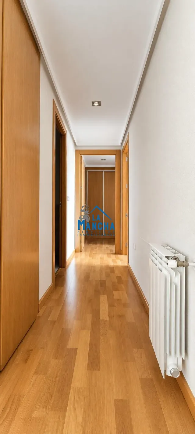 *950€ al mes* inmobiliaria la mancha alquila piso facultad de medicina de Albacete — 21