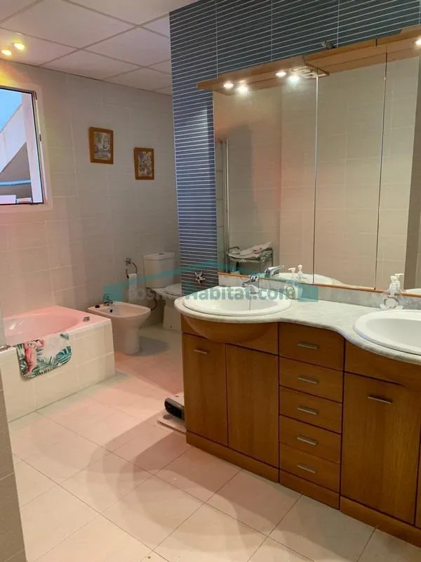 ÁTICO DÚPLEX DE 244 m2 CON 2 TERRAZAS, 5 DORMITORIOS + DESPACHO — 18