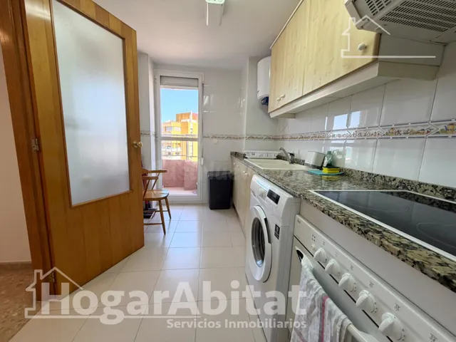 ¡CON TERRAZA Y PISCINA EN RESIDENCIAL CON VISTAS AL MAR! - foto 5