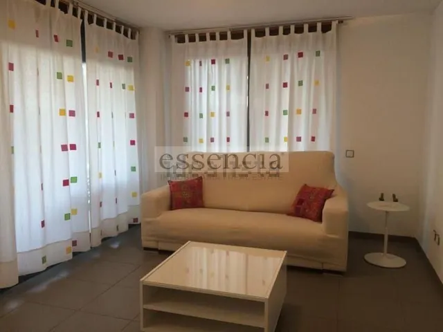 APARTAMENTO EN 1ERA. LINEA CON 110 M2 TERRAZA  EN  PLANTA BAJA . GARAJE, PISCINA COMUNITARIA Y TENIS — 24