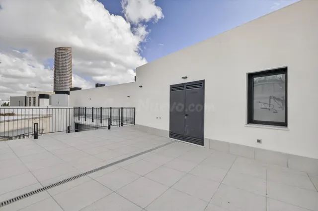 ✨ EXCLUSIVA OBRA NUEVA EN TRIANA – ÚLTIMO DUPLEX DISPONIBLE  - foto 4