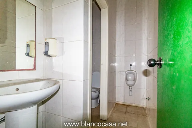 Alquiler Local comercial en Carballo — 13
