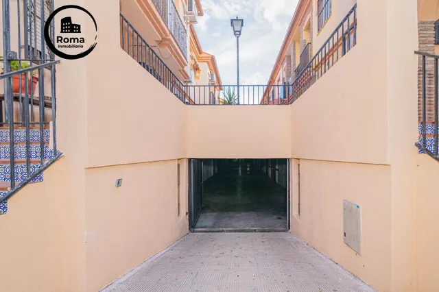 OPORTUNIDAD EN VENTA DE CASA ADOSADA DE 3 DORMITORIOS EN VEGAS DEL GENIL — 42
