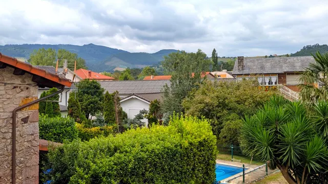 VIVIENDA Y NEGOCIO EN PIELAGOS — 17