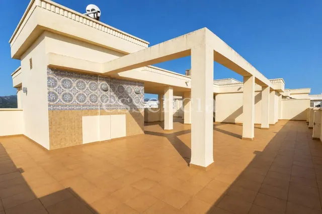 ATICO DUPLEX CON VISTAS AL MAR EN PLAYA DE GANDIA - foto 2