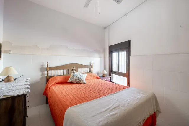 Se Vende Casa de Dos Plantas en Retamar Centro — 23