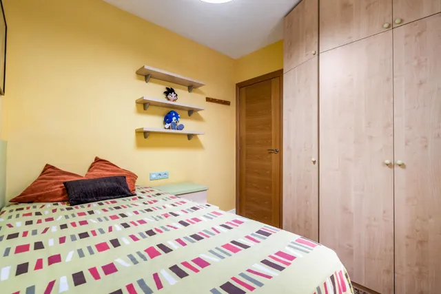 Dúplex  con 3 dormitorios mas buhardilla, 2 baños, balcón, vistas panoramicas. — 14