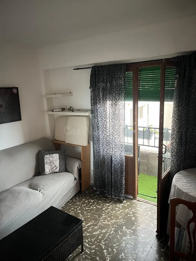Moderno piso en Alicante a un excelente precio - foto 4