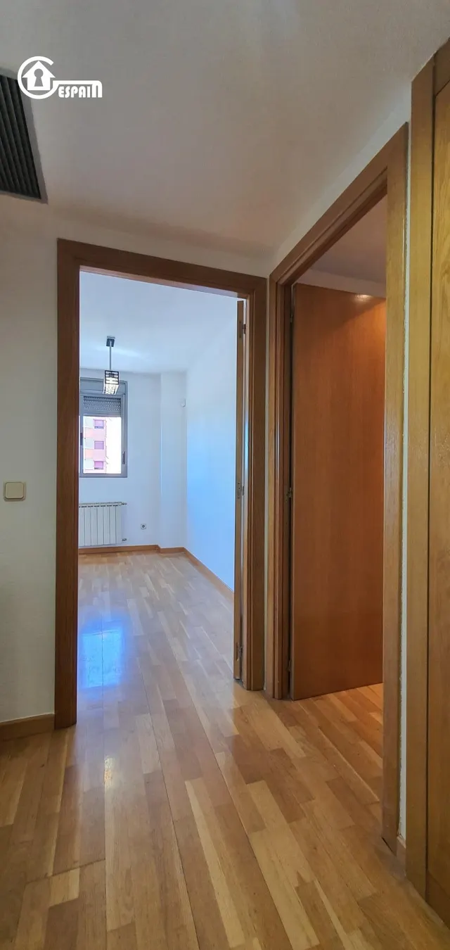 Gespain actividades inmobiliarias ofrece vivienda en venta en zona av. de los poblados — 18