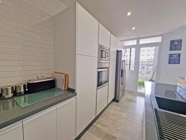 APARTAMENTO 3 DORMITORIOS CALAHONDA — 21