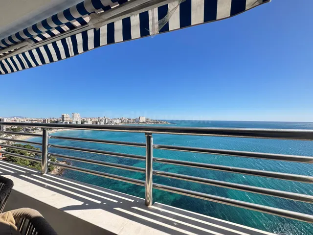 Vivienda en primera línea de mar en La Albufereta – Alicante - foto 2