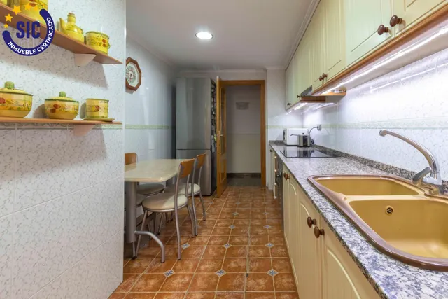 Se vende amplio piso en zona céntrica de Torrent — 31