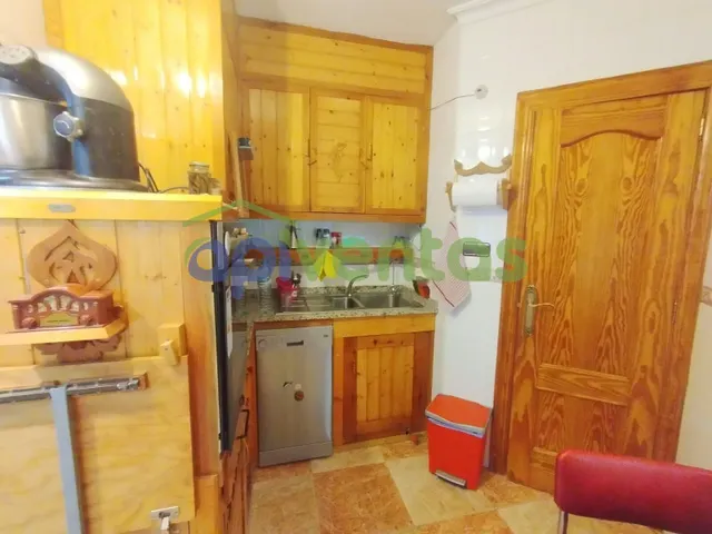 Casa vallada de 3 plantas — 10