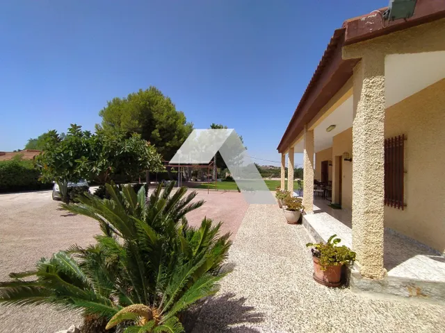 Chalet en venta — 43