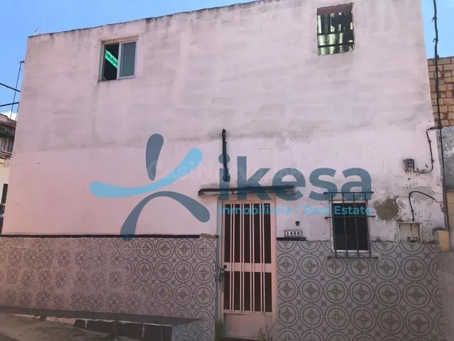 Venta de Casa adosada en Villanueva del Río y Minas - Sevill