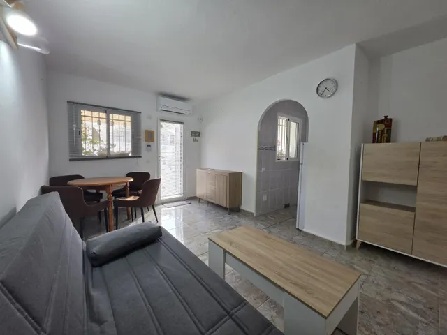 BUNGALOW PLANTA ALTA EN URBANIZACION CERRADA CON PISCINA COMUNITARIA — 9