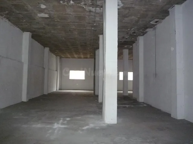Local comercial 208m² en venta - Alta - foto 3