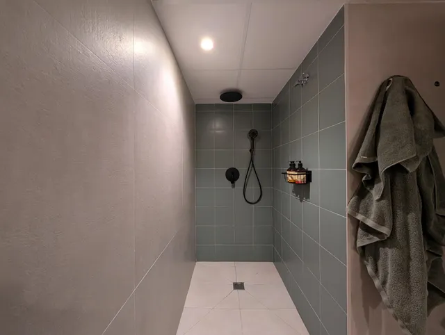 ¡espectacular! alto, moderno y exterior en residencial con garaje y ascensor — 34