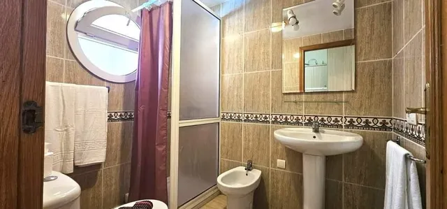 Costa Arona. 1 habitación, primera linea mar con vistas directas en urbanizacion cerrada — 12