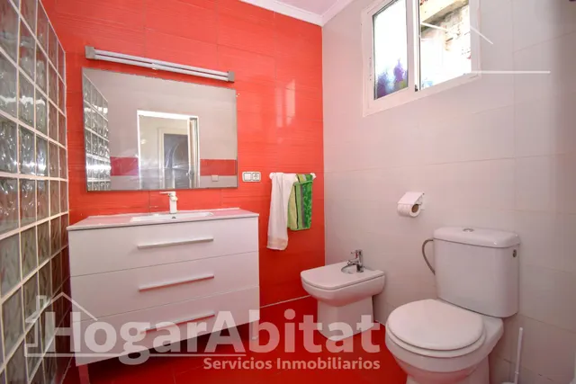 Gran patio privado y excelente ubicación en esta amplia planta baja en El Cabanyal — 31