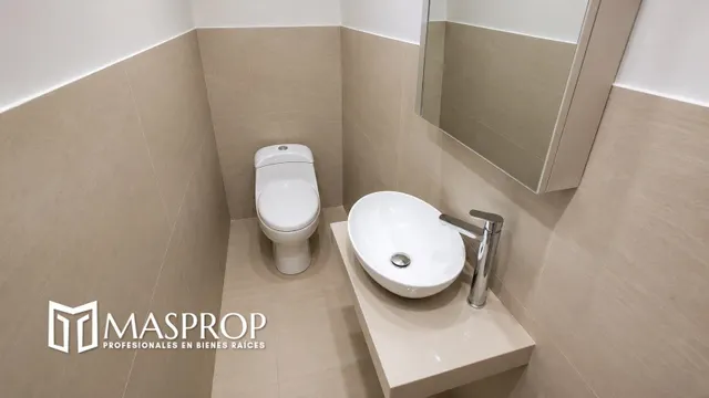 CASA EN VENTA – URB. LAS ARTES I– TACNA — 21