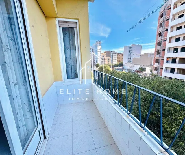 PISO DE 3 habitaciones JUNTO AL CORTE INGLÉS — 8