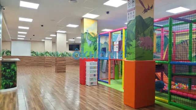 Local comercial en alquiler en el Barrio del Cristo - foto 4