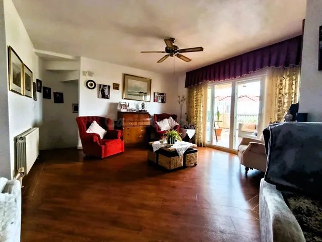 ¡Gran Oportunidad! Villa de Ensueño a Solo 635.000 € en Orihuela Costa — 28