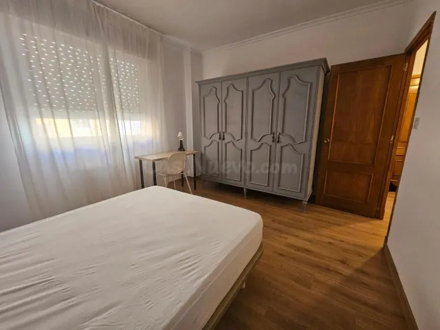 CAMPAÑA ESTUDIANTES 2026/2027. ¡¡¡CUATRO habitaciones DISPON - foto 5