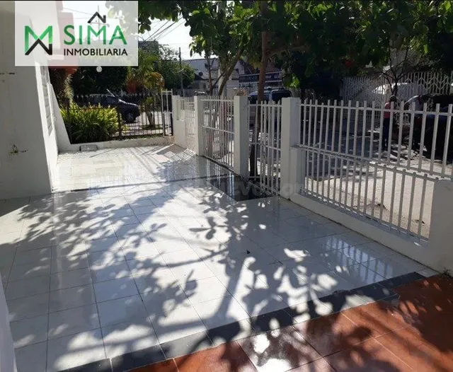 SE VENDE CASA UBICADA EN EL BARRIO CRESPO - foto 2