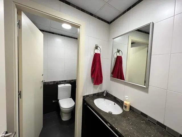 LOCAL COMERCIAL  Y PLAZA DE PARKING EN COVADONGA — 10